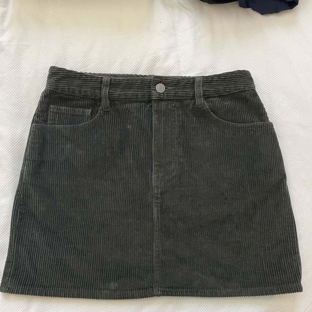 Aritzia/Wilfred Corduroy Mini Skirt